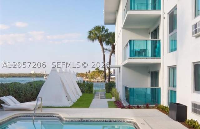 290 Bal Bay Dr Gallery 2