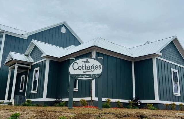 928 Remington Avenue - 928 Remington Avenue, Thomasville, GA 31792