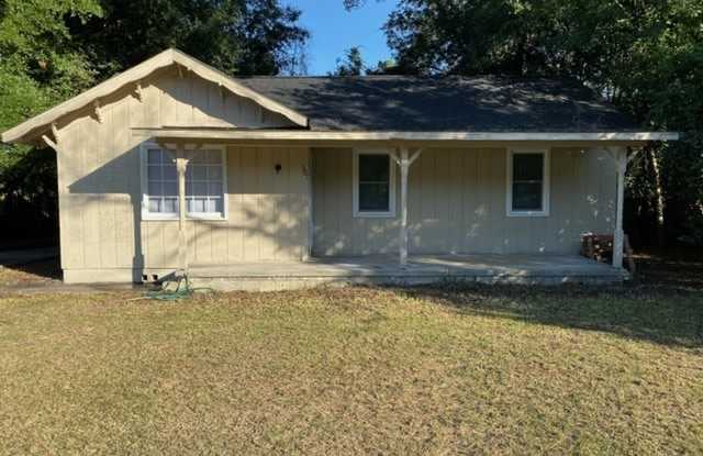 307 Clairborne Avenue - 307 Clairborne Avenue, Statesboro, GA 30458