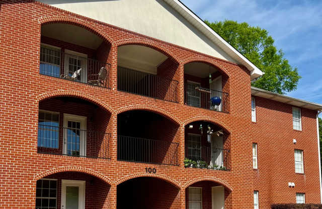 Emory Woods 2 Bedroom 2 Bath Apartment! Available April 1st! photos photos