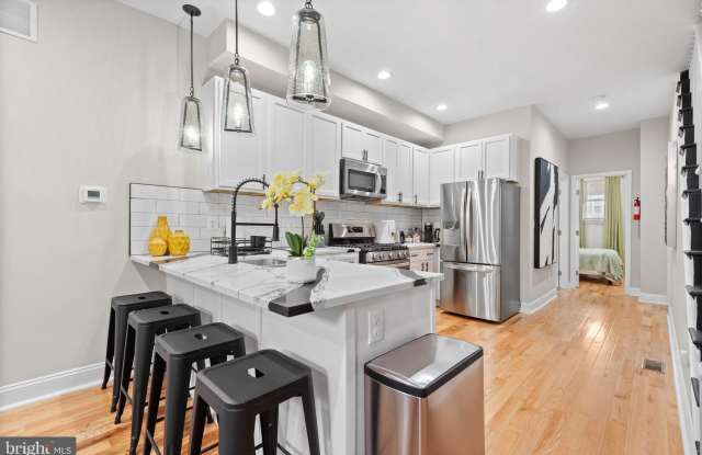 2219 E CHASE Street photos photos