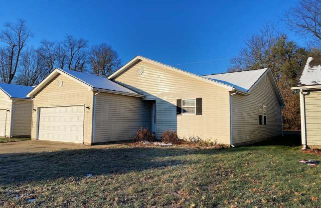 Collett Meadows - Large open floor plan, 4 bedroom Home with 2 baths - PETS WELCOME! photos photos Collett Meadows - Large open floor plan, 4 bedroom Home with 2 baths - PETS WELCOME! photos photos