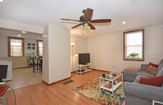 987 Riverside Drive photos photos