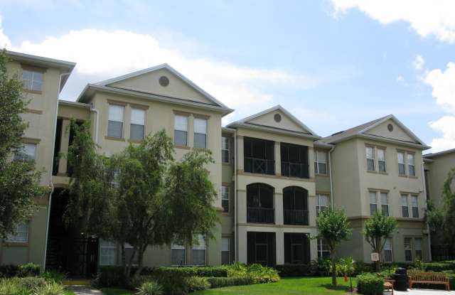 Beautiful ground floor unit in the Lakes of Windermere! photos photos