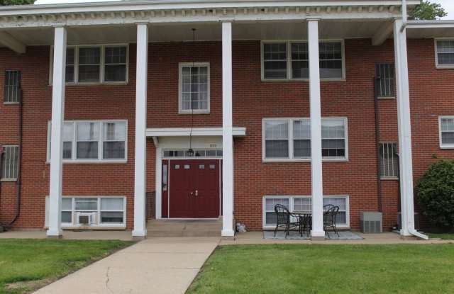 1320 Maple Street photos photos