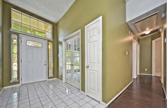 15226 Oak Lake Glen Drive Gallery 4