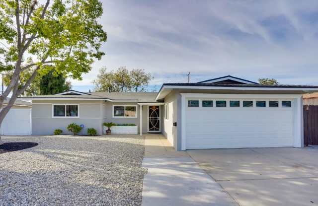 3901 W Compton Ave, Orange: Spacious 3 Bed 2 Bath House Near Disneyland! photos photos