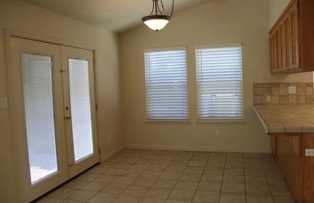 326 Cottonwood Dr Gallery 4