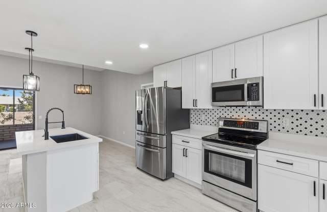 16817 N MEADOW PARK Drive photos photos 16817 N MEADOW PARK Drive photos photos