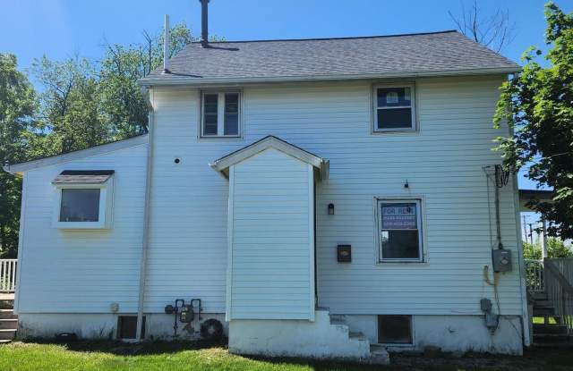 102 FAIRVIEW AVE photos photos