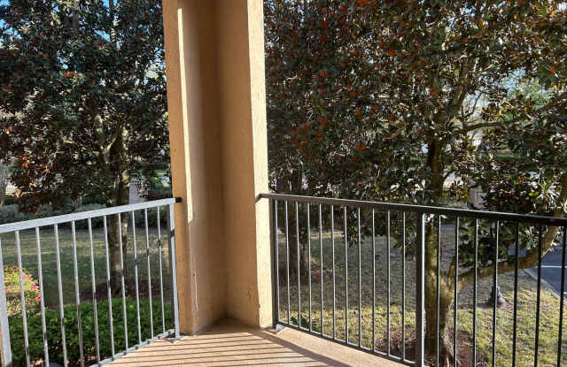 Luxurious resort style condo for a bargain price! This 2 bedroom 2 bath condo is settled in the prestigious community of The Reserve at James Island. - 10961 Burnt Mill Road, Jacksonville, FL 32256