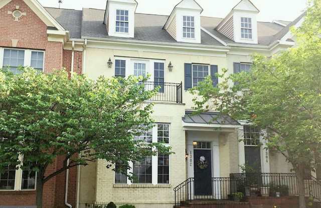 1302 GAITHER ROAD photos photos