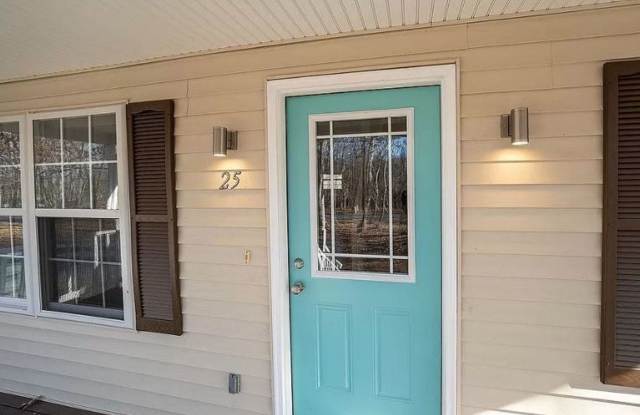 4 Bdrm / 2.5 Bath Beautiful Lake Home at Central Virginia's largest Community Gallery 4