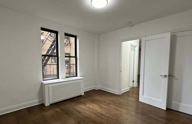 73 W 12th St Gallery 4