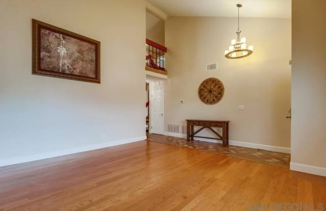 3705 Avenida Johanna Gallery 3