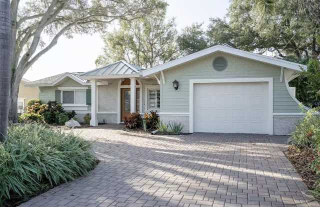 378 WESTWINDS Drive Gallery 1