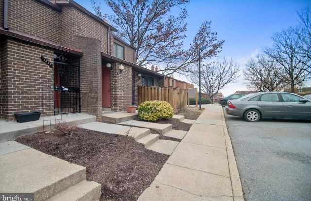 3472 SUMMIT COURT NE Gallery 2