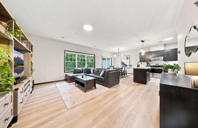 12226 River Valley Drive Gallery 4