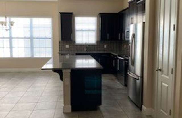 508 LOBELIA DRIVE Gallery 4