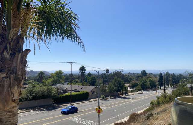 13730 Mindora Avenue photos photos