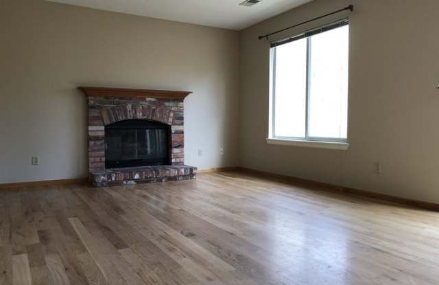 6181 Willowmore Court Gallery 2