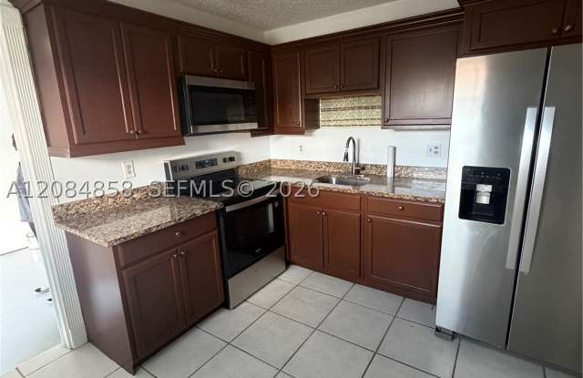 5705 Stonington Way Gallery 2