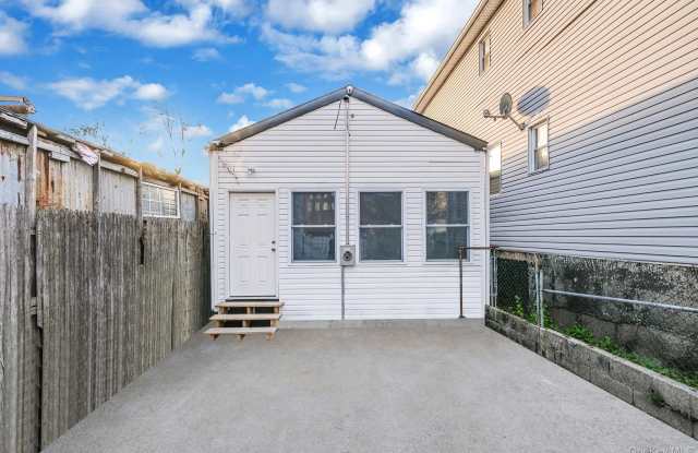 224 Amber Street photos photos