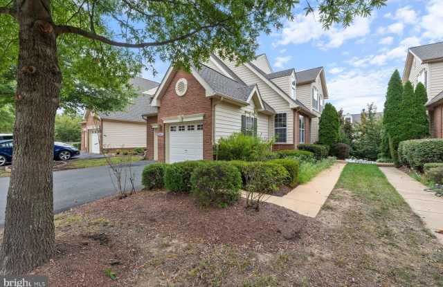 19608 EDGEMONT Square photos photos