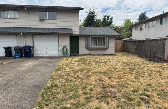 Updated 2 bedroom 1 1/2 bath duplex in Springfield! photos photos Updated 2 bedroom 1 1/2 bath duplex in Springfield! photos photos
