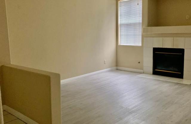 Must See Condo! Gallery 1