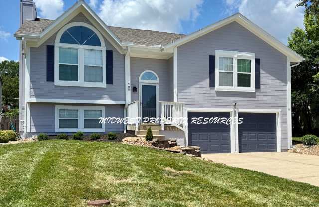 Beautifully Updated 3 Bed, 2 Bath Split-Level Home with Finished Basement photos photos
