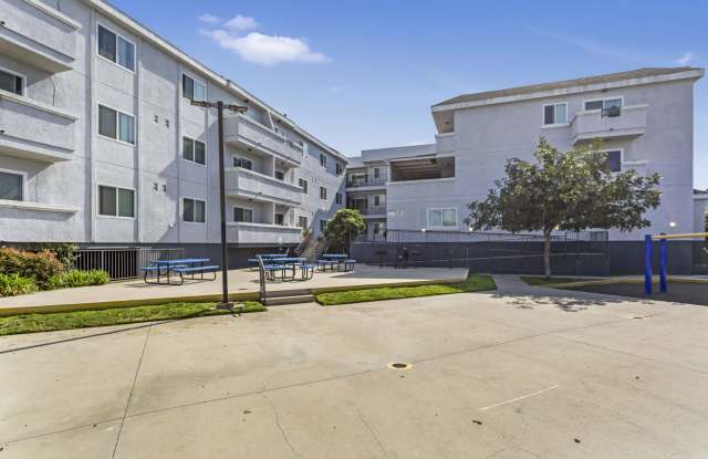 Harbor City Lights - Affordable Housing Gallery 3
