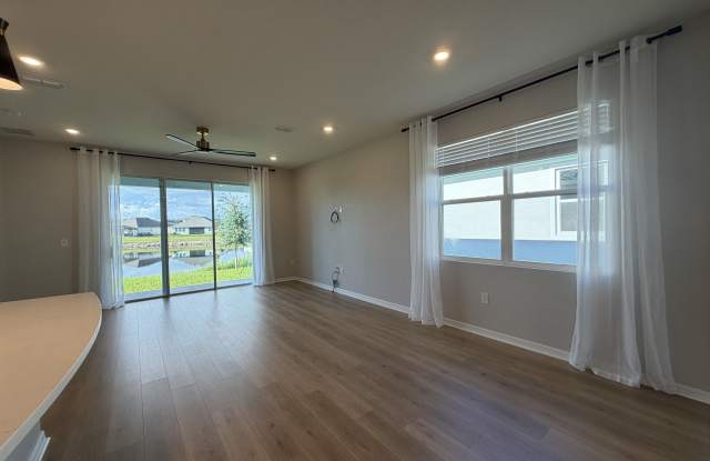 7555 Sea Oak Ct Gallery 4