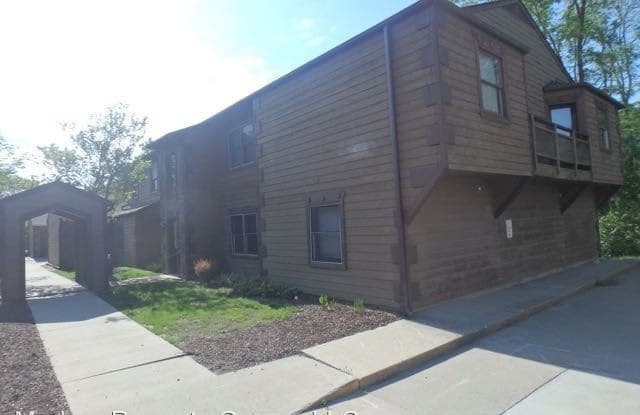 527 Huntridge Dr - 527 Huntridge Drive, Columbia, MO 65201