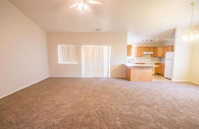 7765 North Abercrombie Court Gallery 2