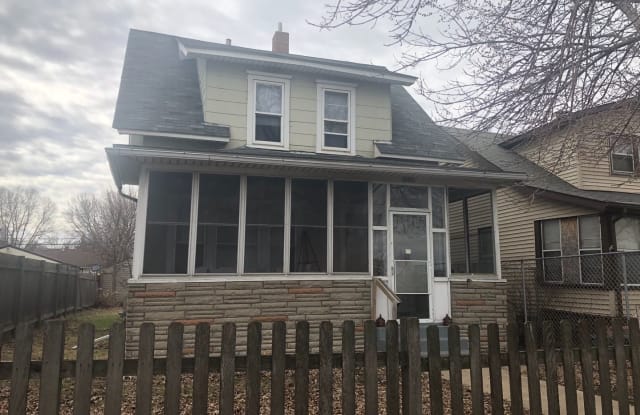 1536 Concordia Ave. - 1536 Concordia Avenue, St. Paul, MN 55104