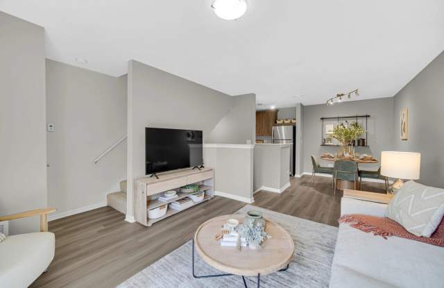 433 Chopin Court Gallery 4