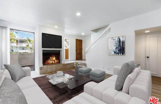 1304 WASHINGTON AVE - 1304 Washington Avenue, Santa Monica, CA 90403