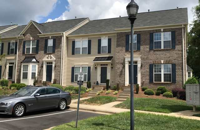 4318 Park South Station Blv - 4318 Park South Station Boulevard, Charlotte, NC 28210