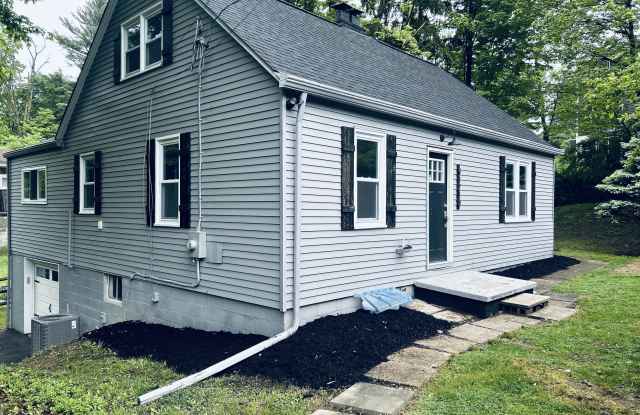 121 Ferndale Avenue photos photos