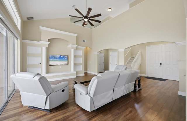 4907 50TH Avenue W Gallery 4