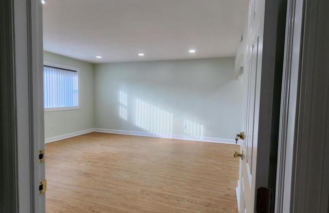 8303 RIDGEWAY Street unit: 2 Nd Floor photos photos