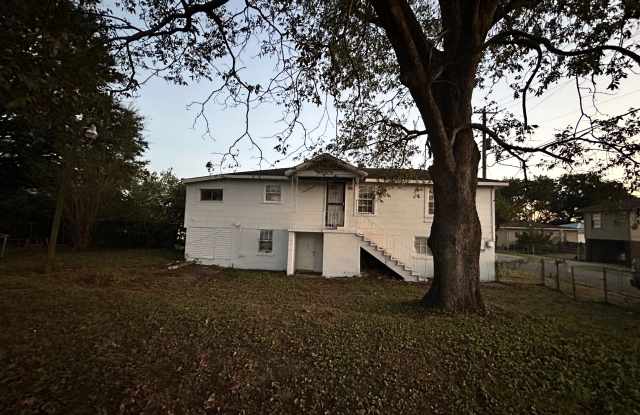 5937 Malcolm Avenue Apt B - 1 photos photos