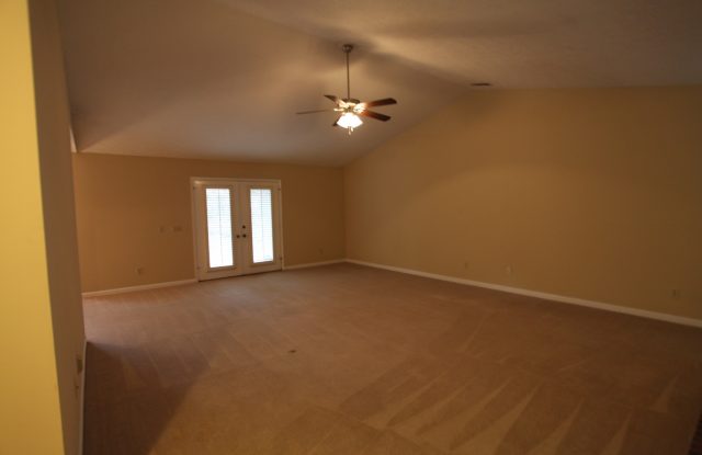 House Located at 1670 Millbranch Gallery 2