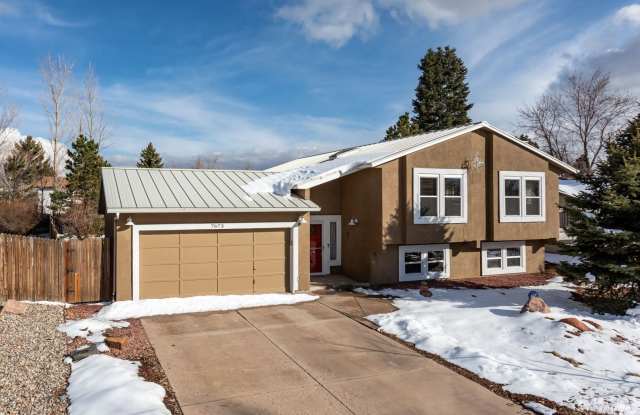 Charming Home in School District 20! Gallery 1