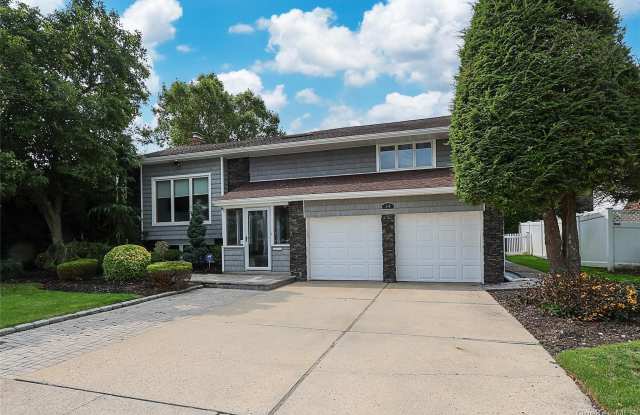 14 Glenn Drive - 14 Glenn Drive, Nassau County, NY 11797