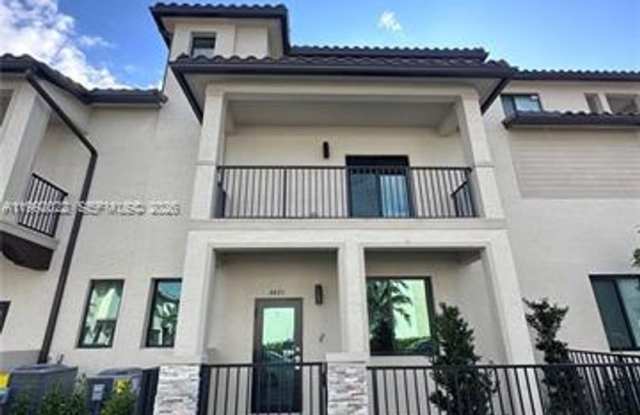 4470 NW 83rd Ave th 4470 DORAL, FL 33166 photos photos