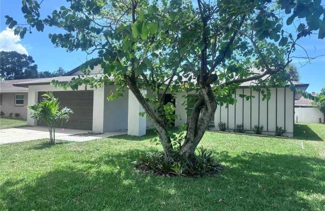 2380 TIMBERCREST Circle W Gallery 2