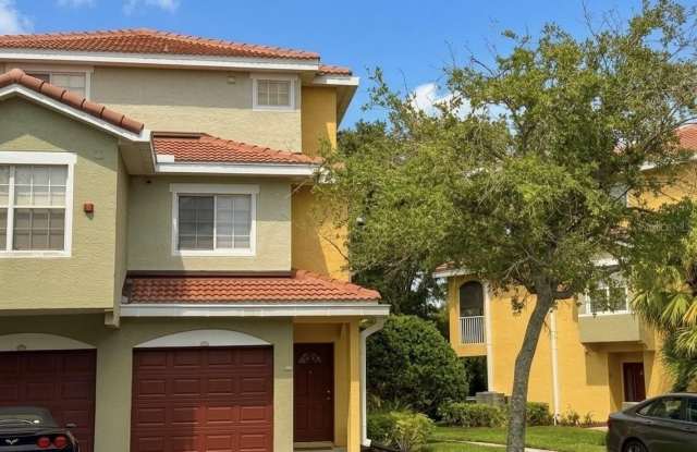 5701 BENTGRASS Drive Gallery 2