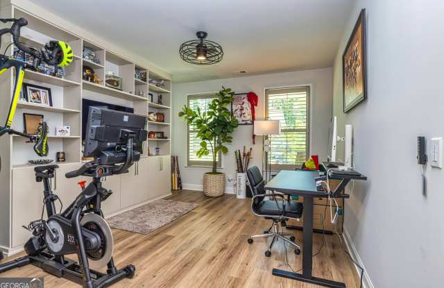 623 Cunninghame Court Gallery 4